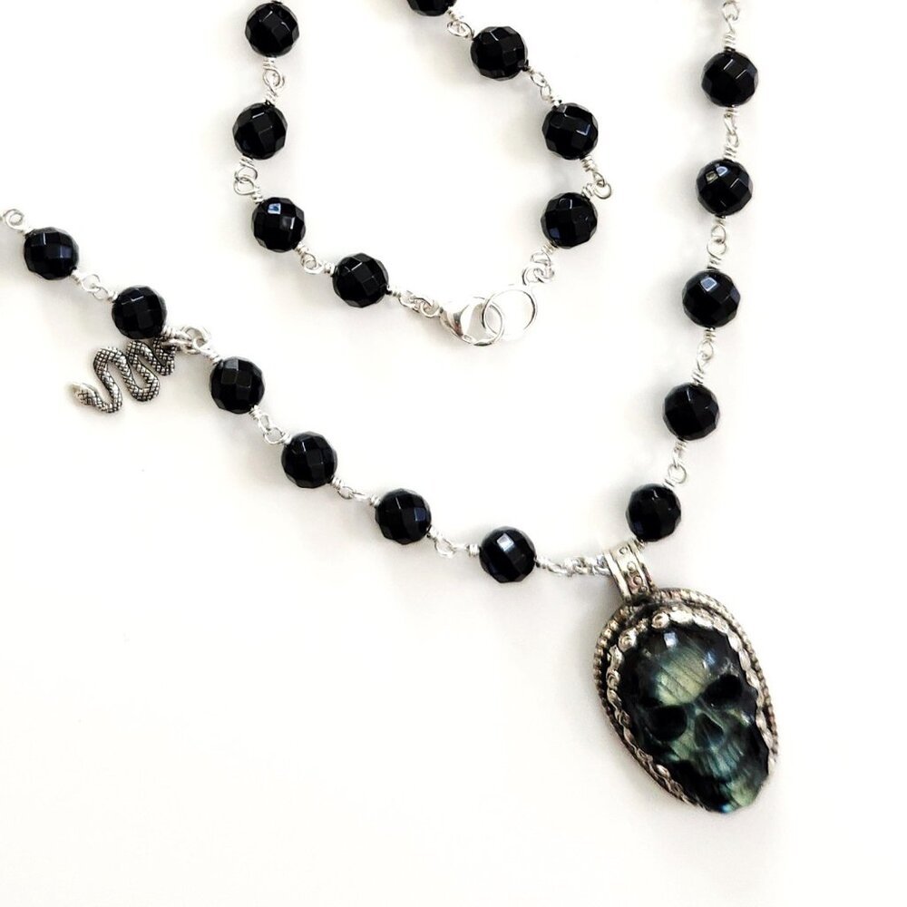 BLACK ONYX (8MM) NECKLACE W/ LABRADORITE SKULL PENDANT--24"